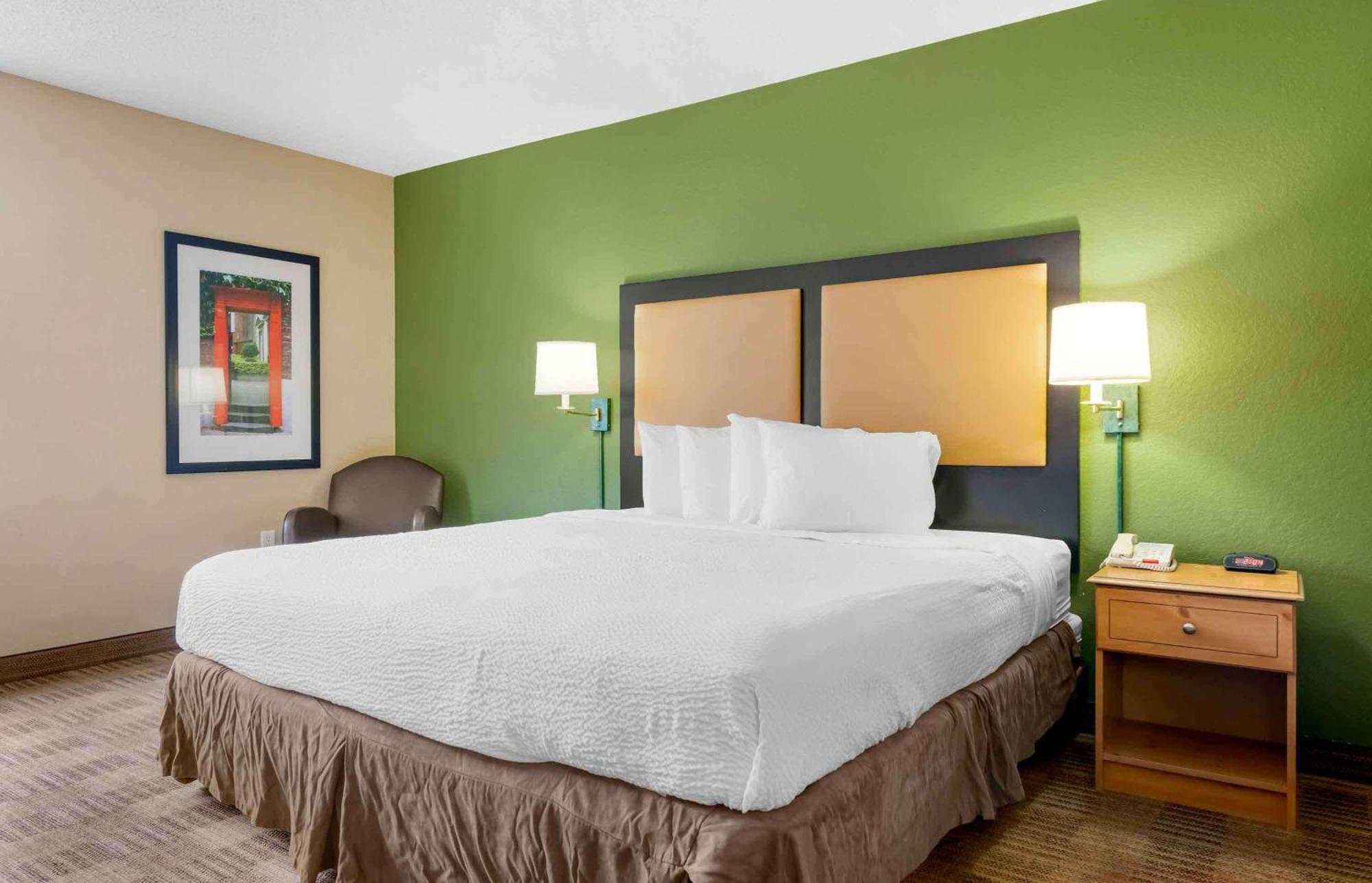 Extended America Select - Orlando - Southpark - Equity Row