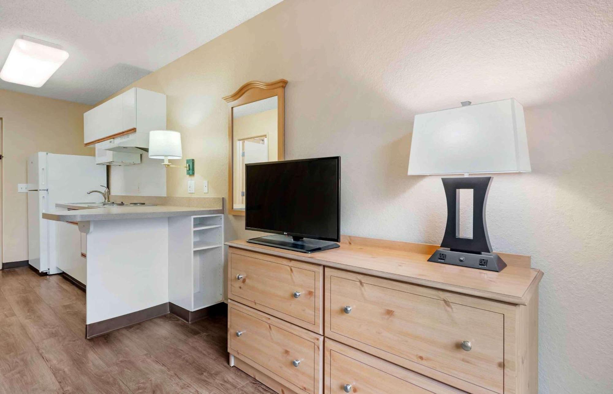 Extended America Select - Orlando - Southpark - Equity Row Hotel