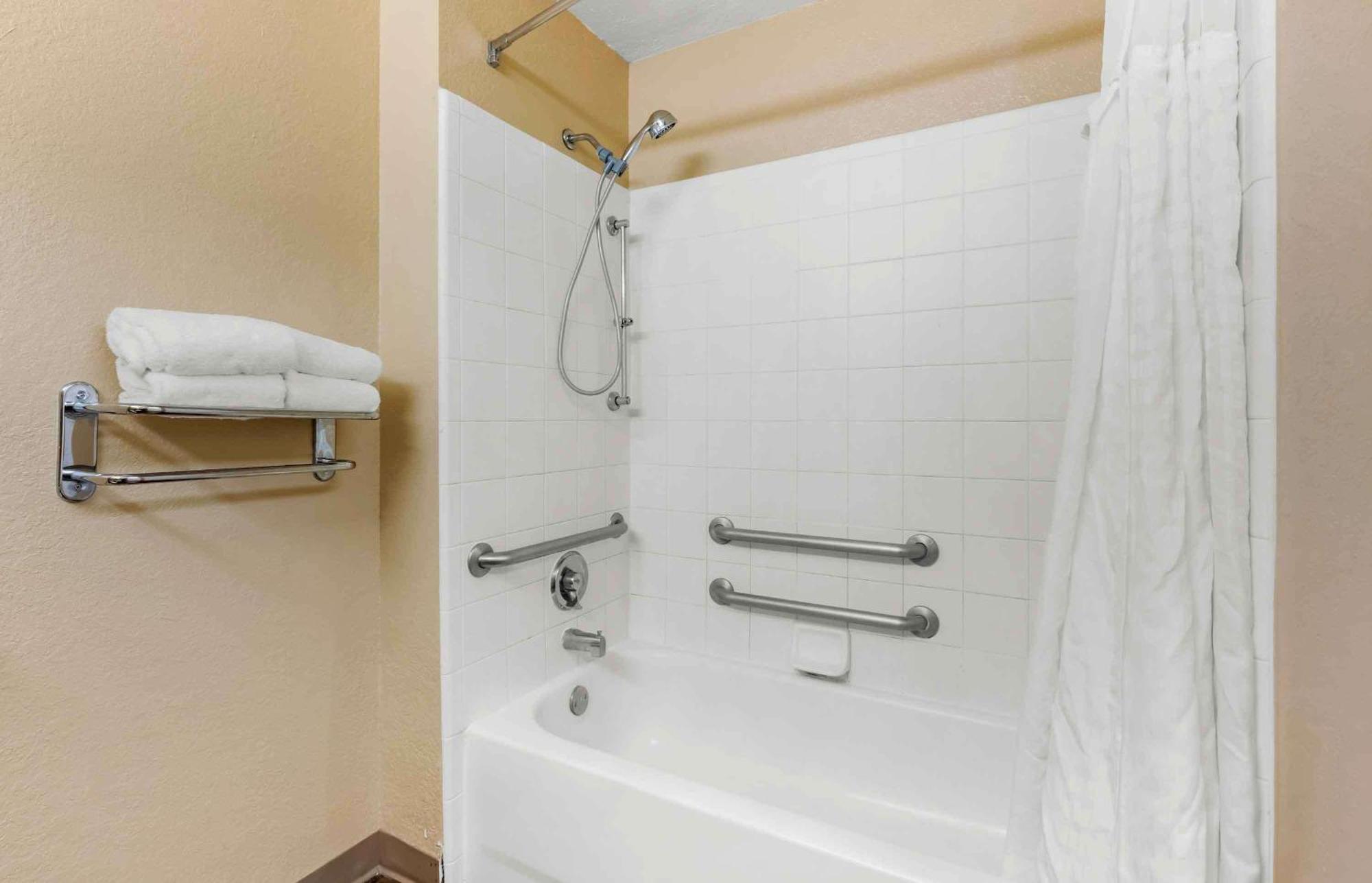 Extended America Select - Orlando - Southpark - Equity Row Hotel 2*