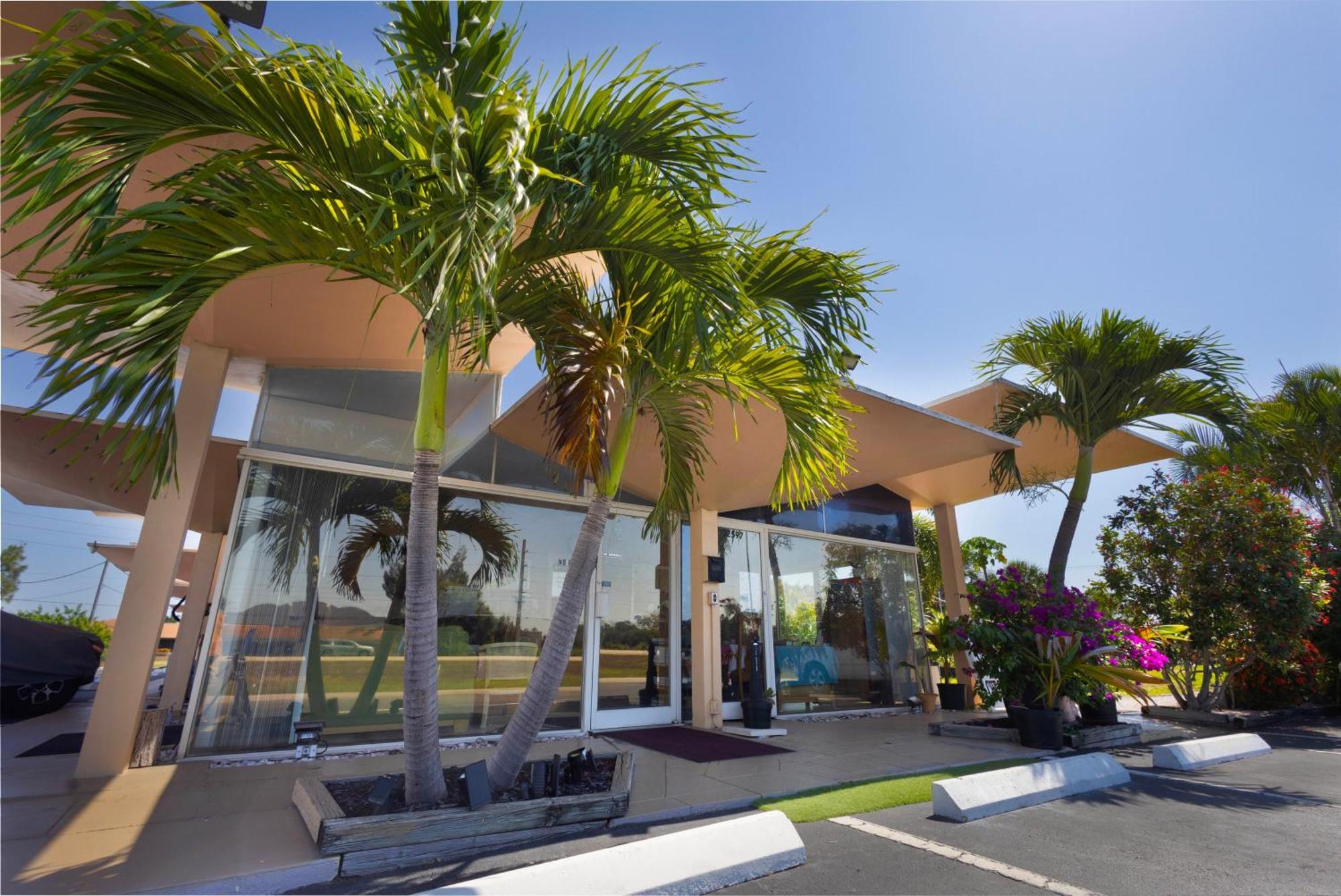 Warm Mineral Springs Motel North Port