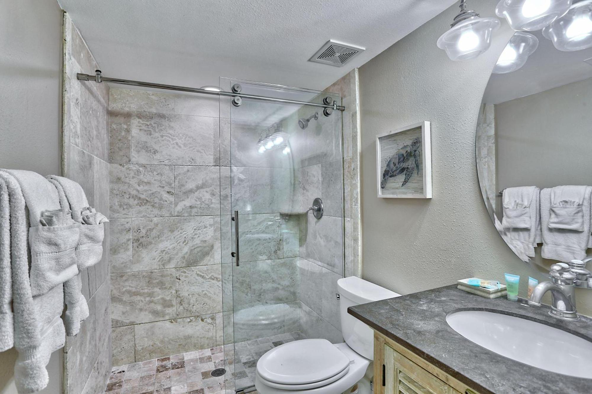 Land's End 11-407 Front - Premier Holiday home St. Pete Beach