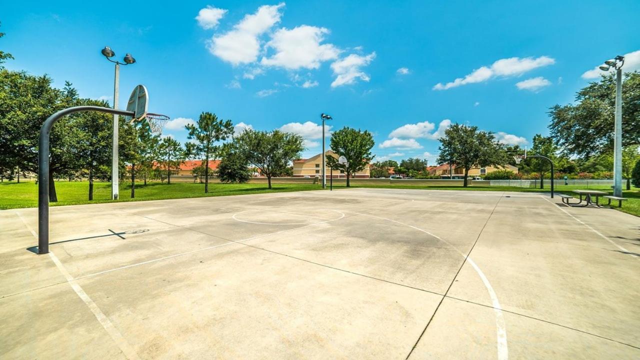 2813 Almaton #403 * Kissimmee