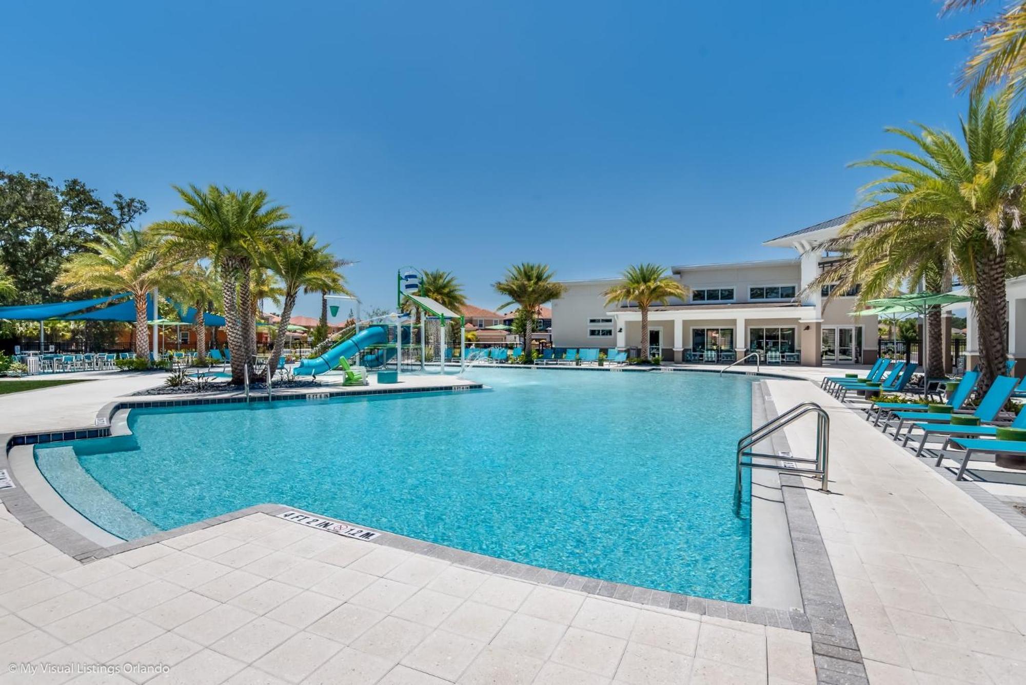 Upstay - Storybook W Pool Hot Tub Theme - Near Holiday home