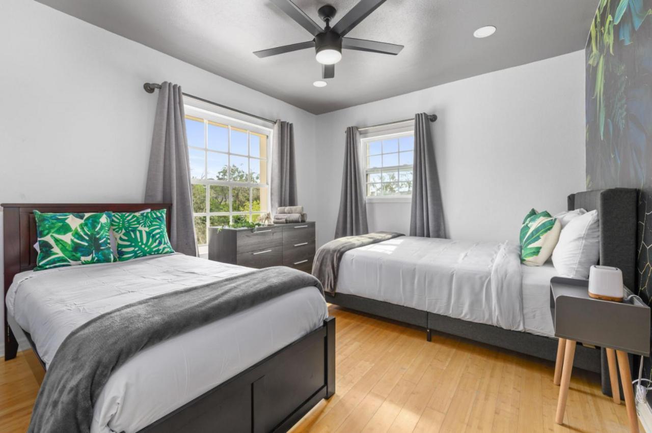 No 1 Largest Private Compound, 11br Sleeps 40 *