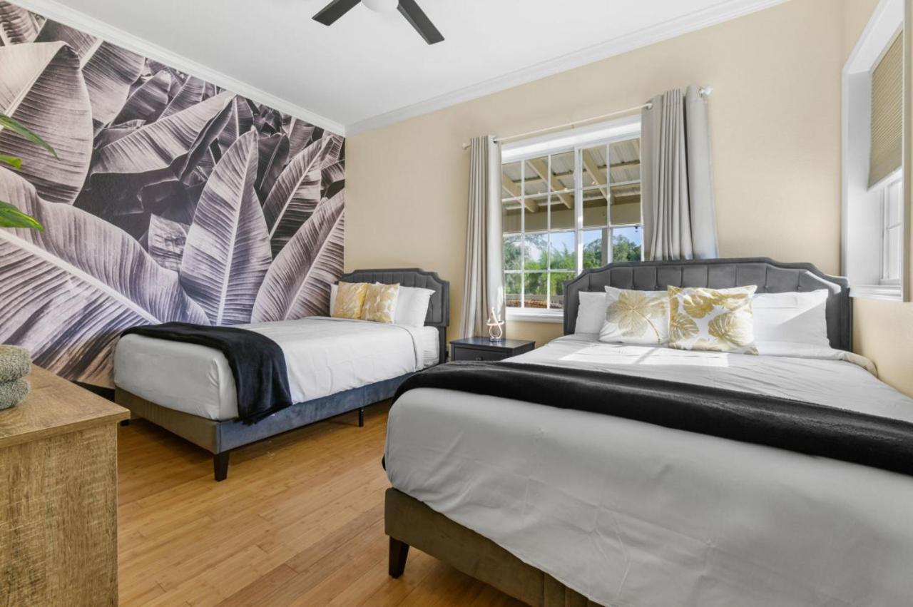 No 1 Largest Private Compound, 11br Sleeps 40 Villa