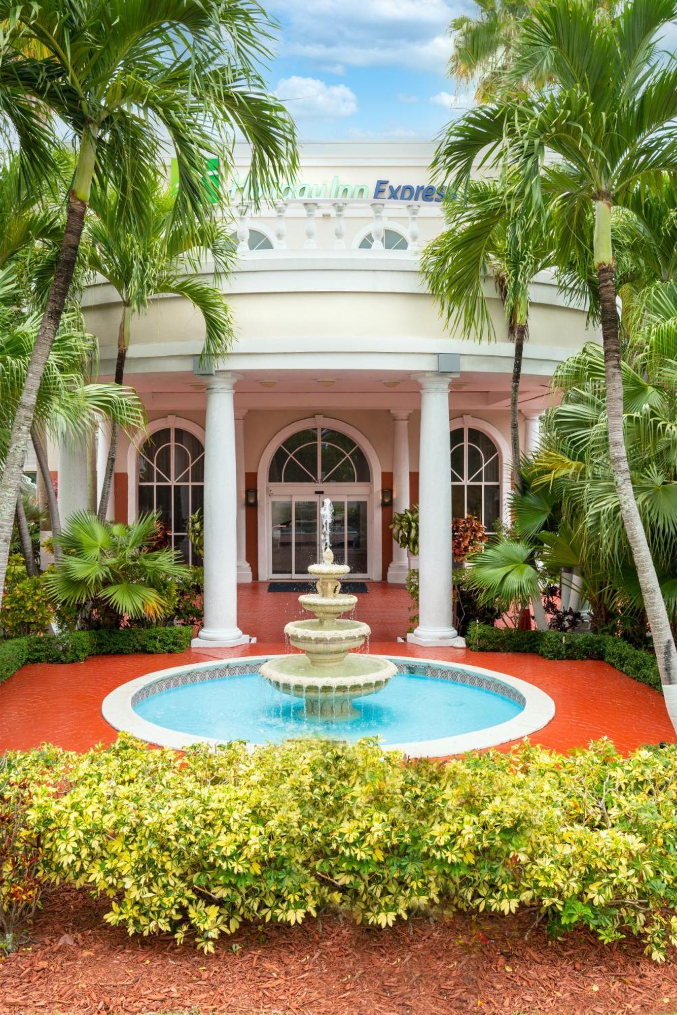 Express Miami Airport Area By Ihg