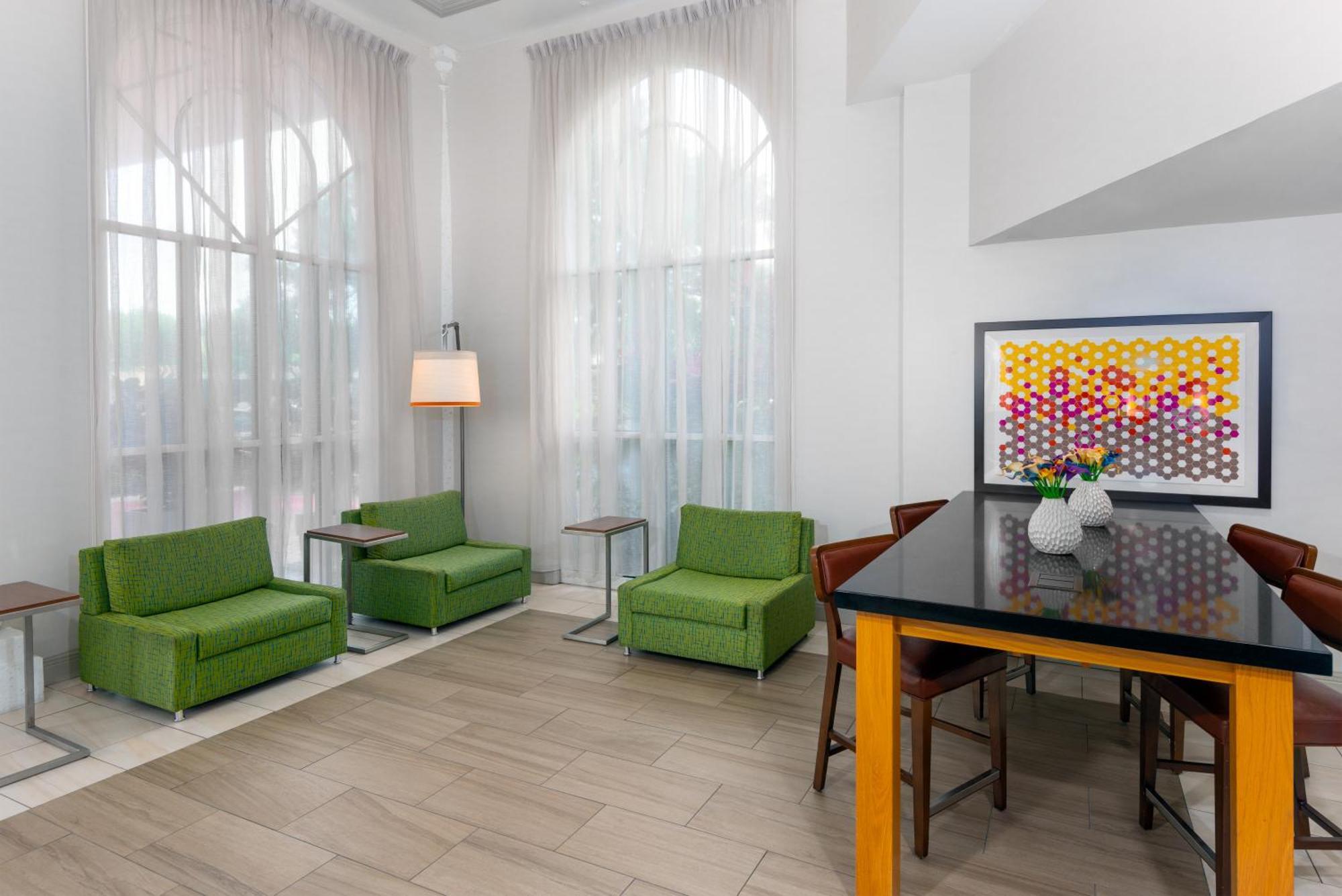 Express Miami Airport Area By Ihg Doral