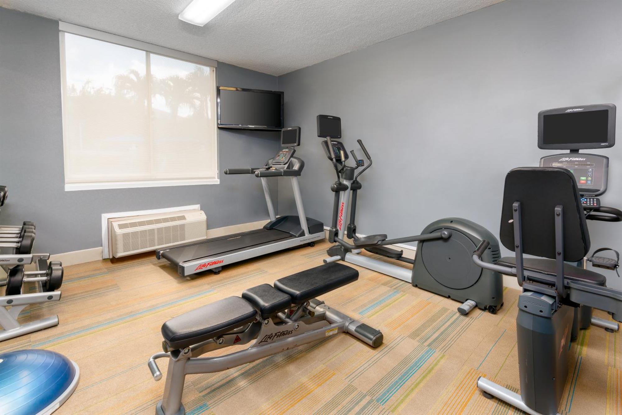 Express Miami Airport Area By Ihg 3*