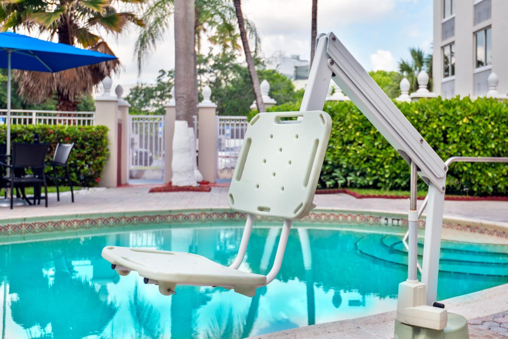 Hotel Express Miami Airport Area By Ihg