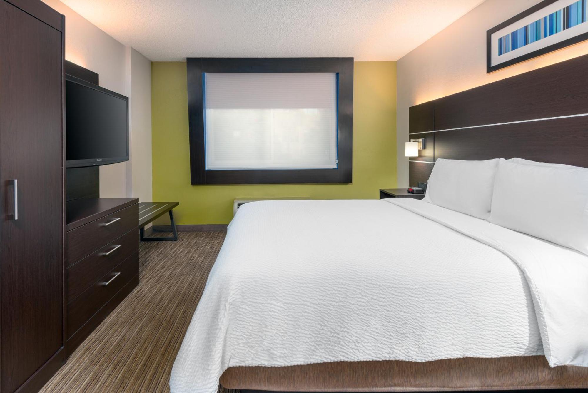 Express Miami Airport Area By Ihg
