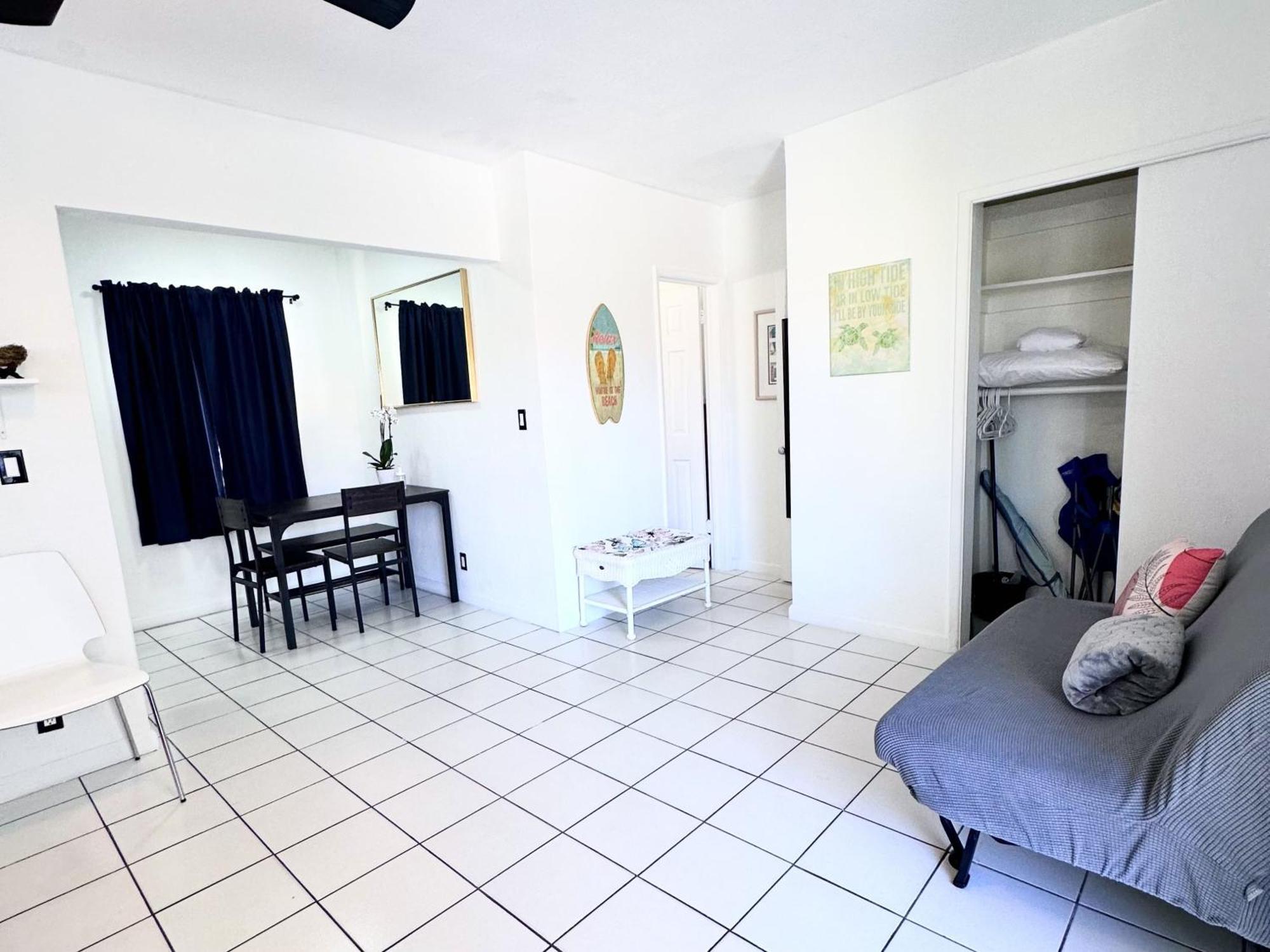 Southwinds By The Gold Nests Motel