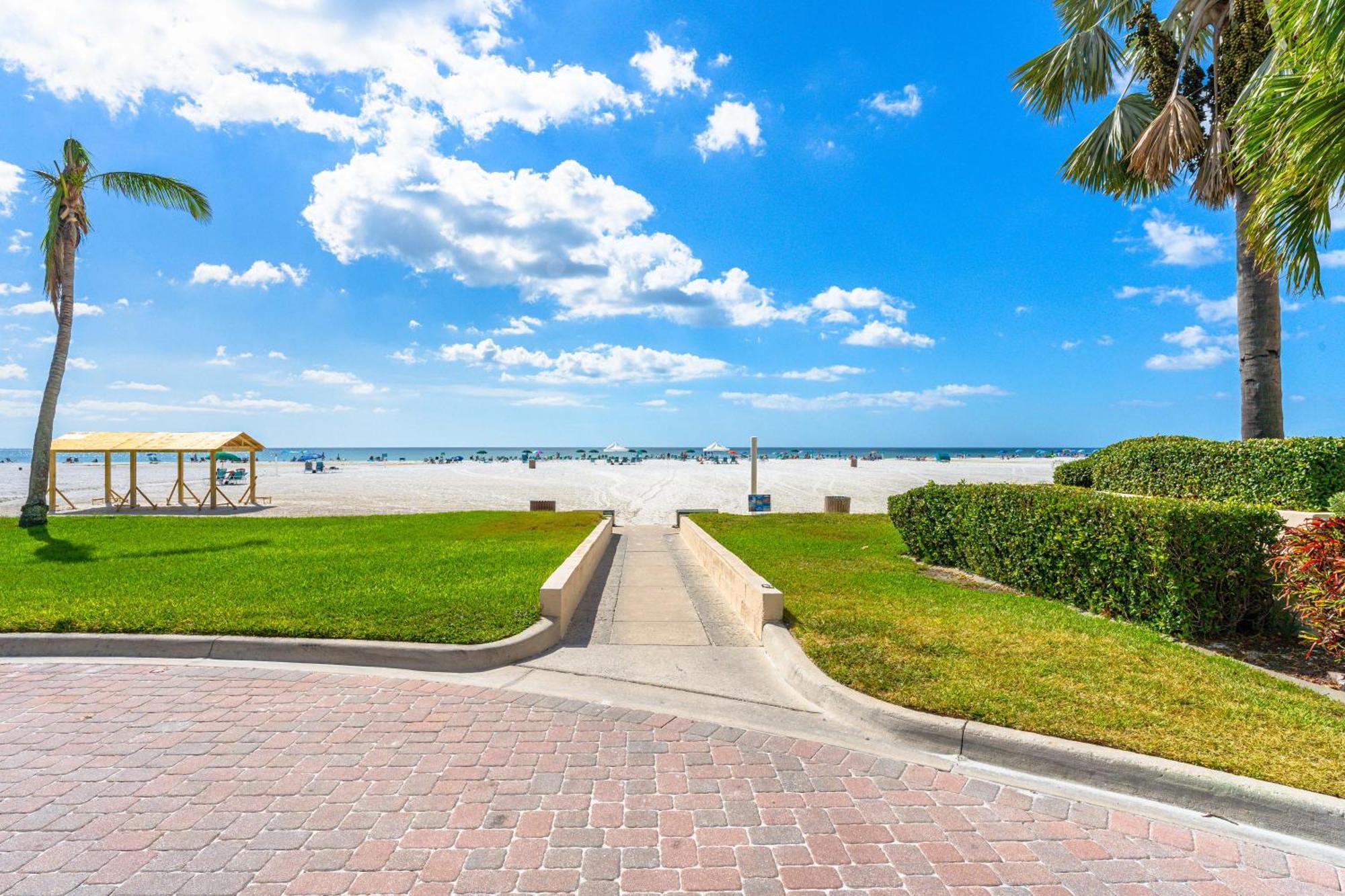 Palm Bay Club * Siesta Key