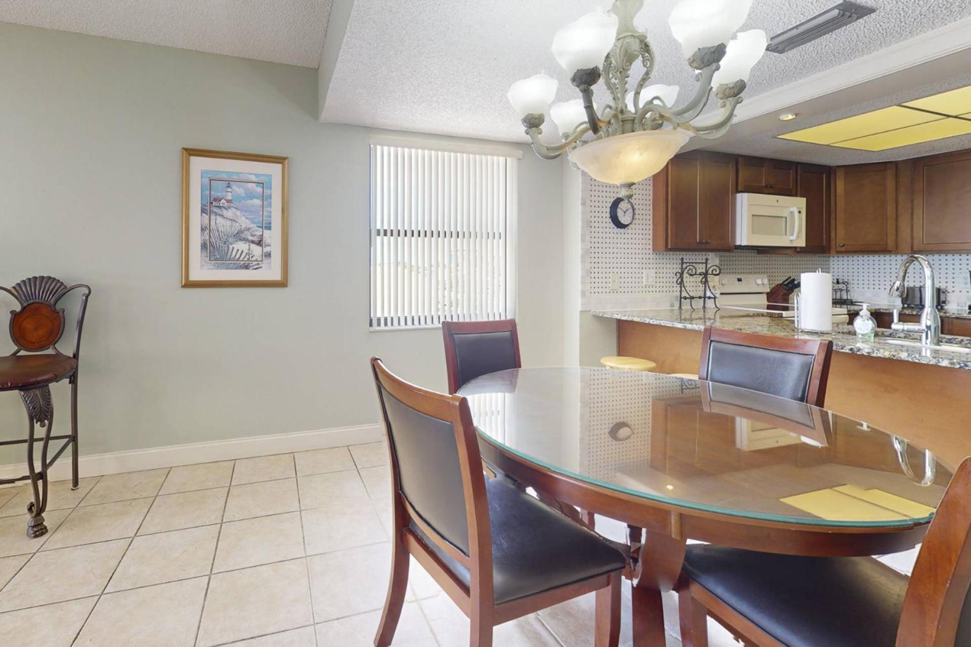 208 - Brisas * St. Pete Beach