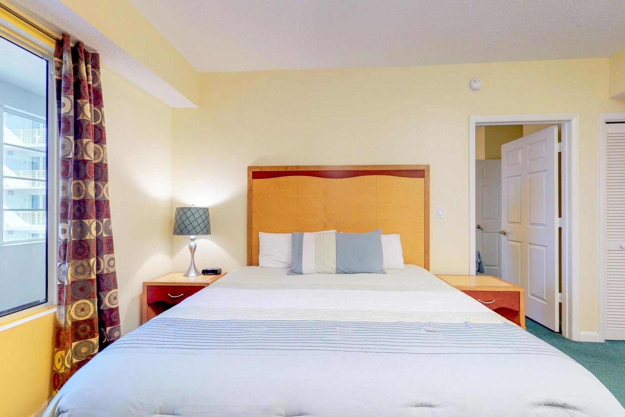 Apartment Ocean Walk 2023a & 2023b