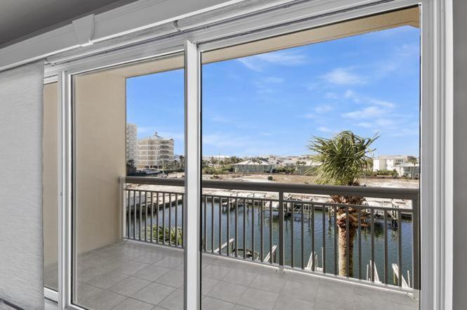 Harbor Landing 102b - Beautiful Harbor Views Holiday home Destin
