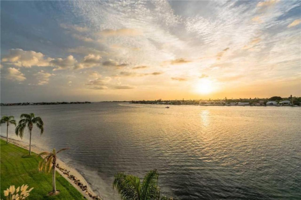 Holiday home Isla Del Sol Bahia Vista 2nd Floor Corner Unit