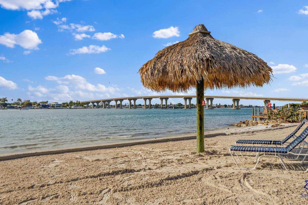 Isla Del Sol Bahia Vista 2nd Floor Corner Unit *