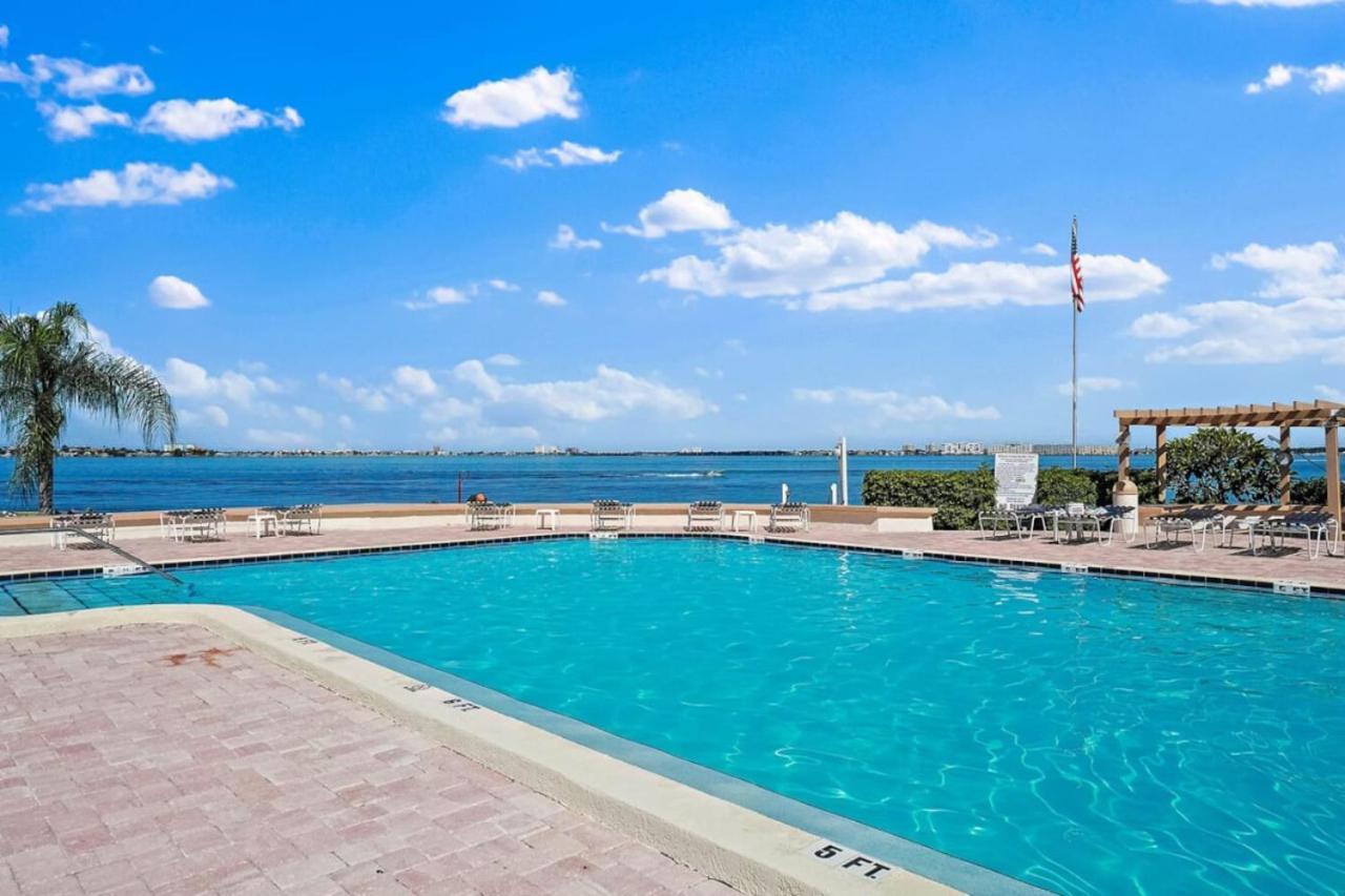 St Pete Isla Del Sol Casa G 207 Bay Front 2 2 Holiday home