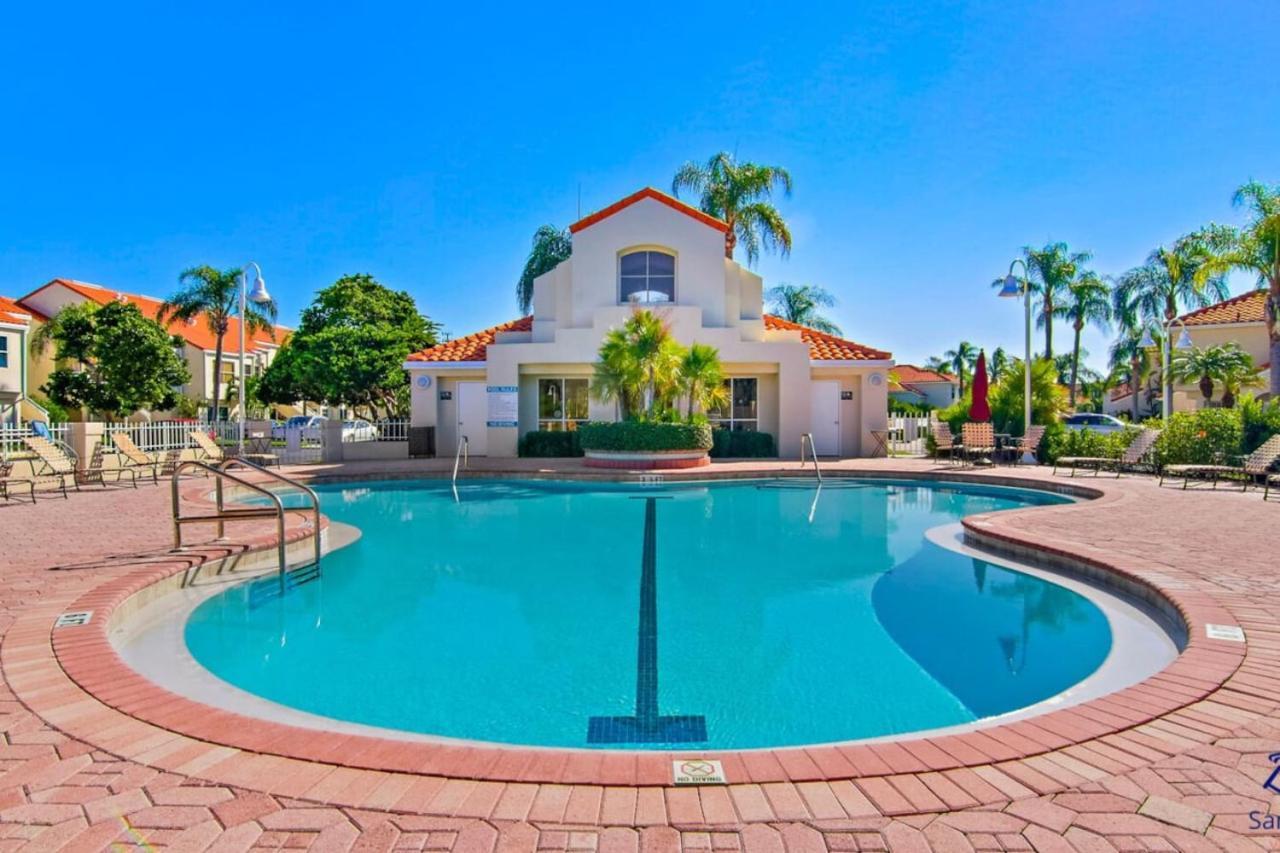 St Pete Isla Vista North Mirada Townhome 3 2 Holiday home Point Brittany