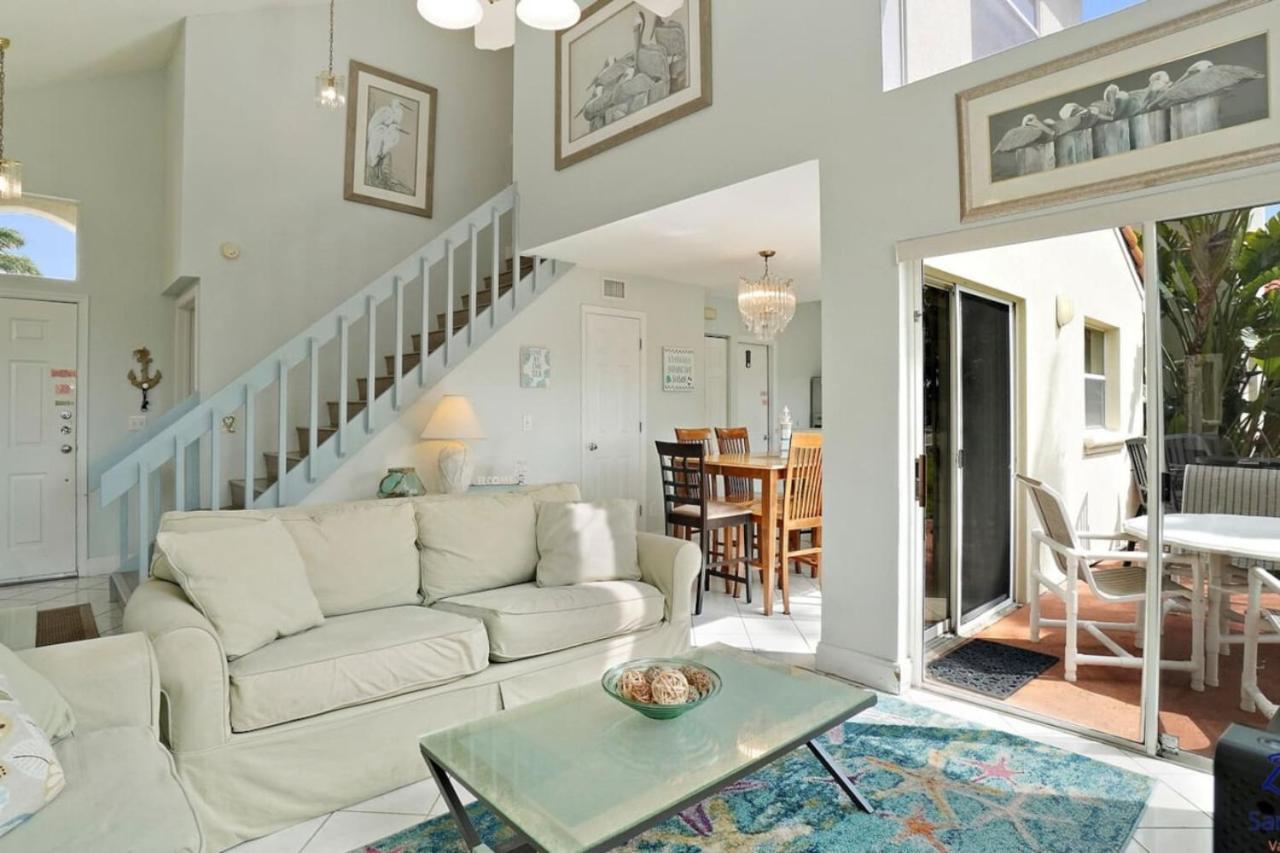 St Pete Isla Vista North Mirada Townhome 3 2 Holiday home *