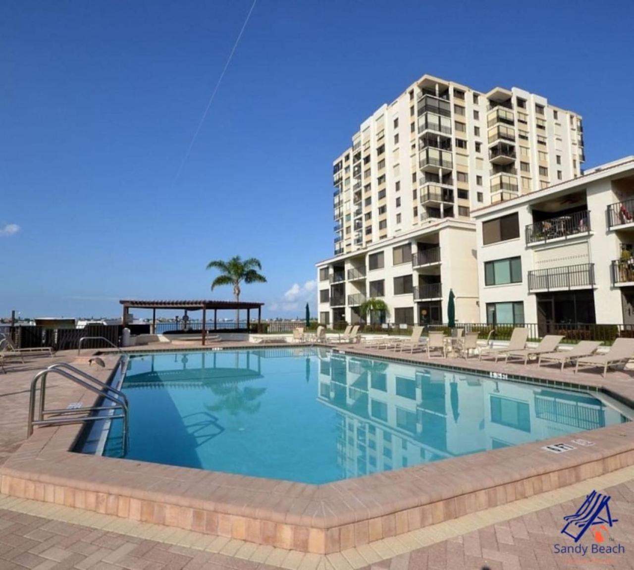 Holiday home Bay Front Serenity 4th Floor 2bd 2ba At Isla Del