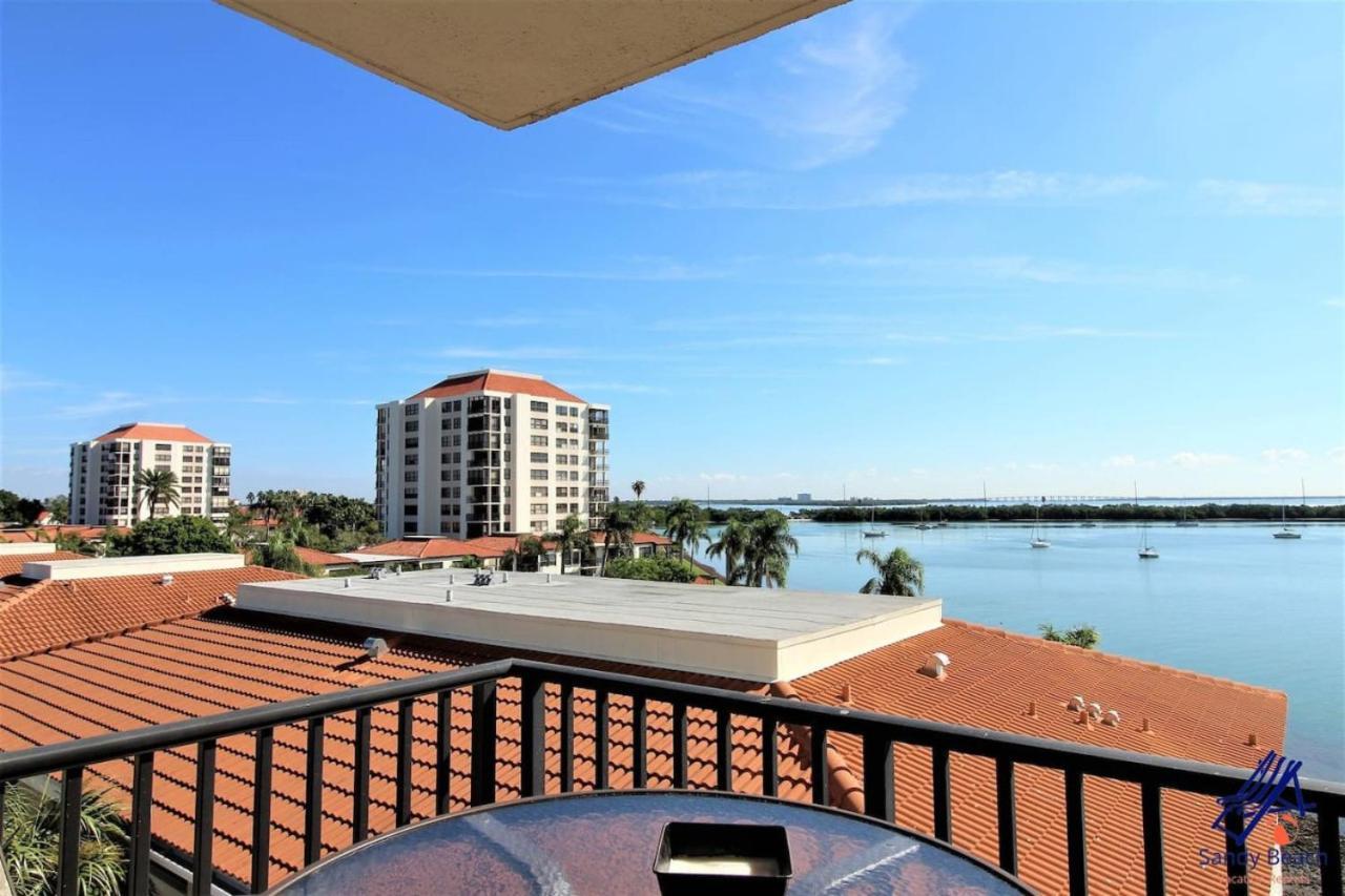 Holiday home Bay Front Serenity 4th Floor 2bd 2ba At Isla Del