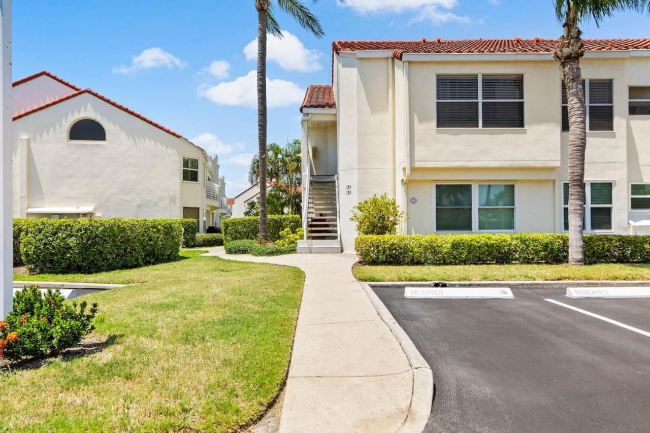 St Pete Isla Del Sol Vista E 7 249 Pool 2 2 Holiday home
