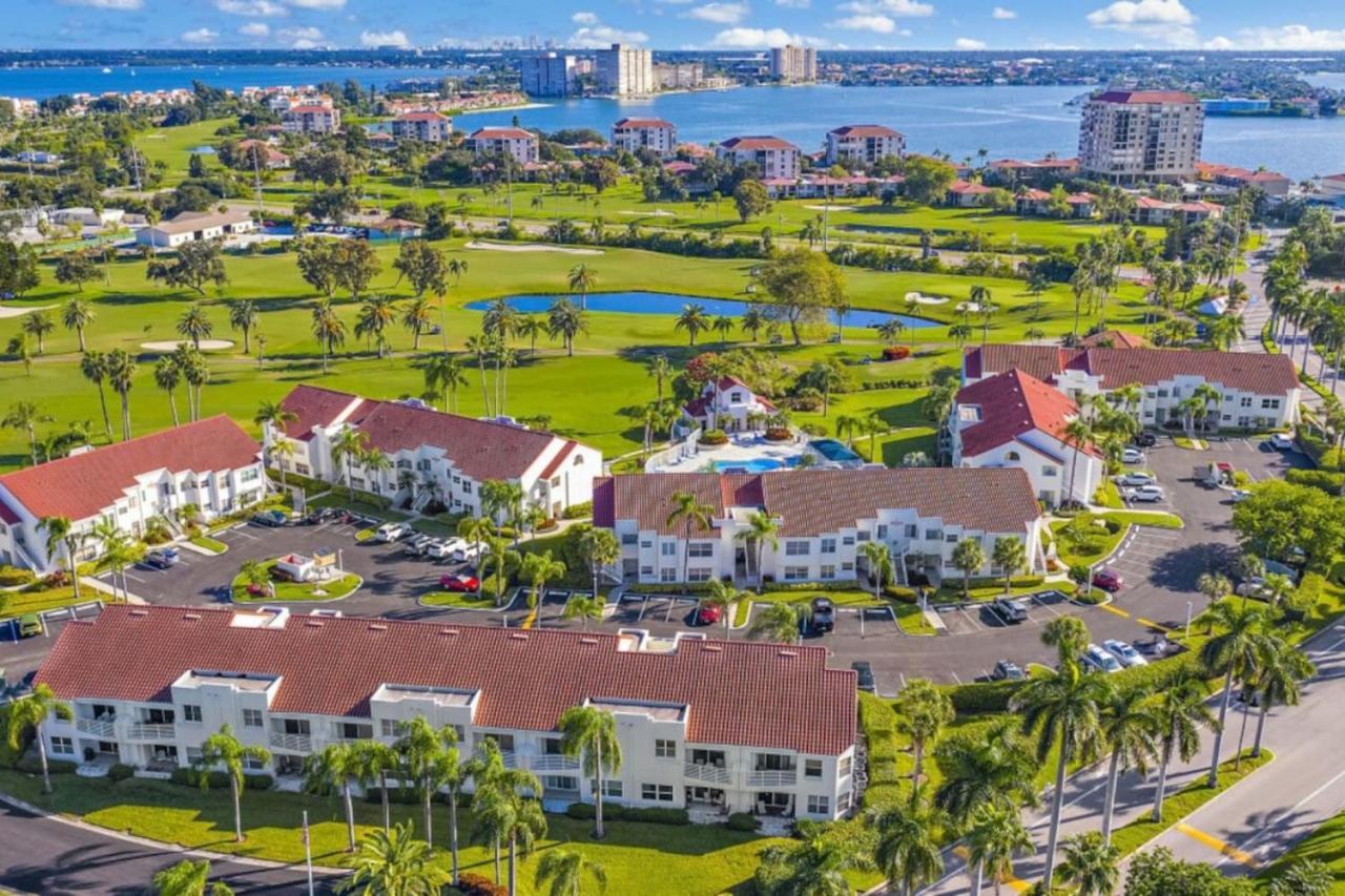 Holiday home St Pete Isla Del Sol Vista E 7 249 Pool 2 2 Point Brittany
