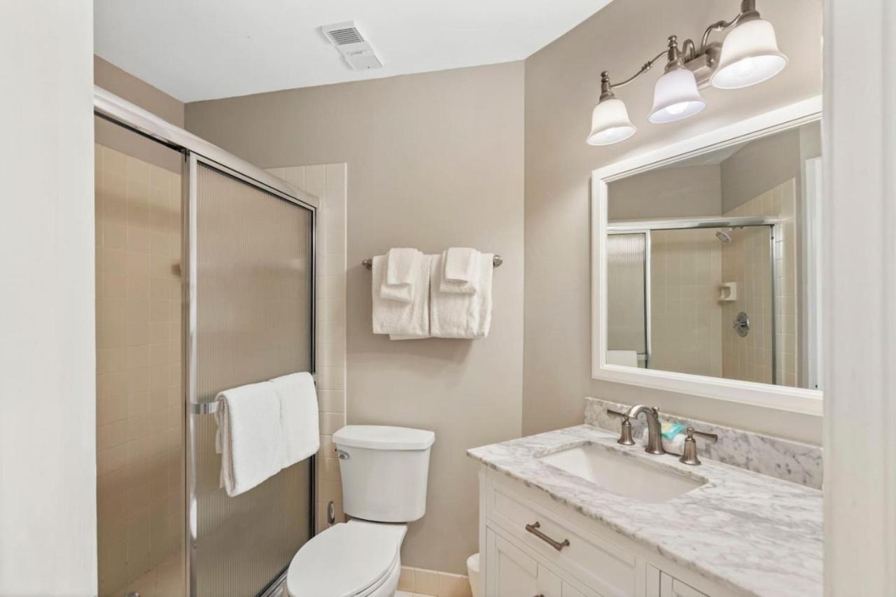St Pete Isla Del Sol Vista E 7 249 Pool 2 2 Point Brittany