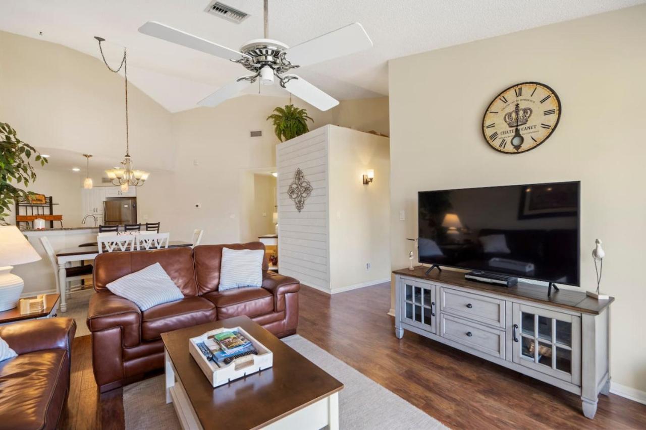 St Pete Isla Del Sol Vista E 7 249 Pool 2 2 Holiday home *