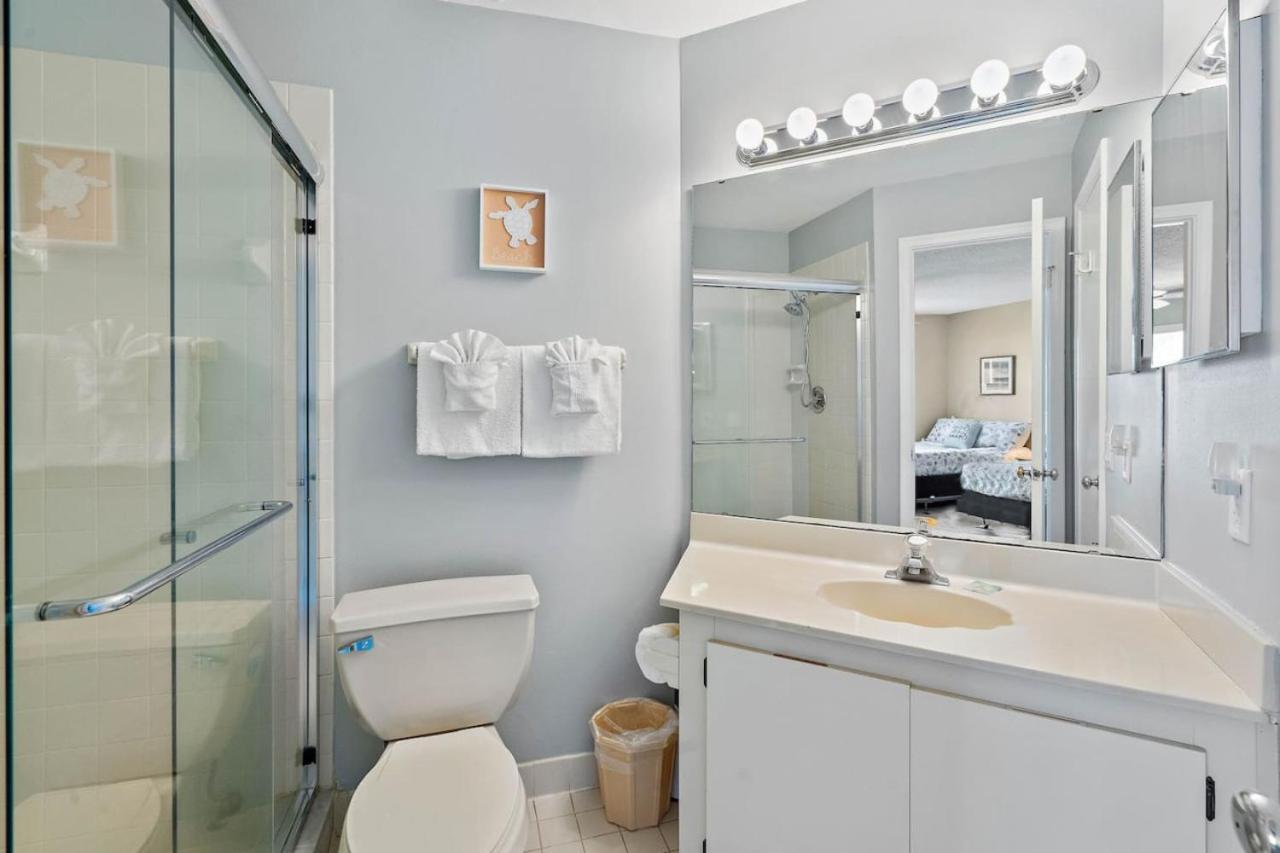 St Pete Isla Vista E 4-229 New Kitchen Holiday home