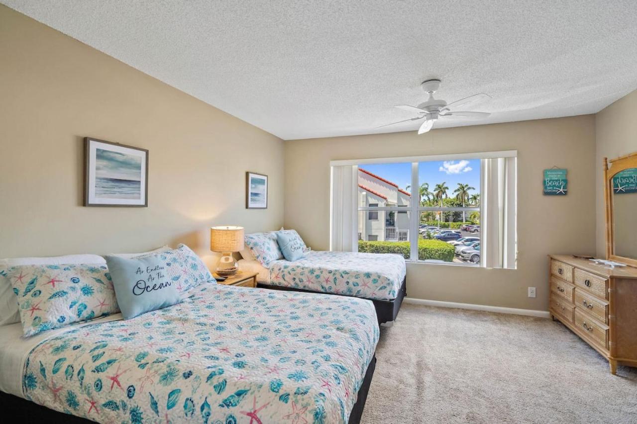 St Pete Isla Vista E 4-229 New Kitchen Holiday home *