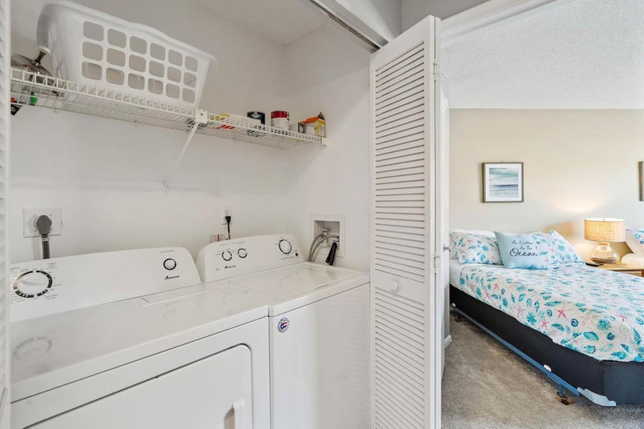 St Pete Isla Vista E 4-229 New Kitchen Holiday home *
