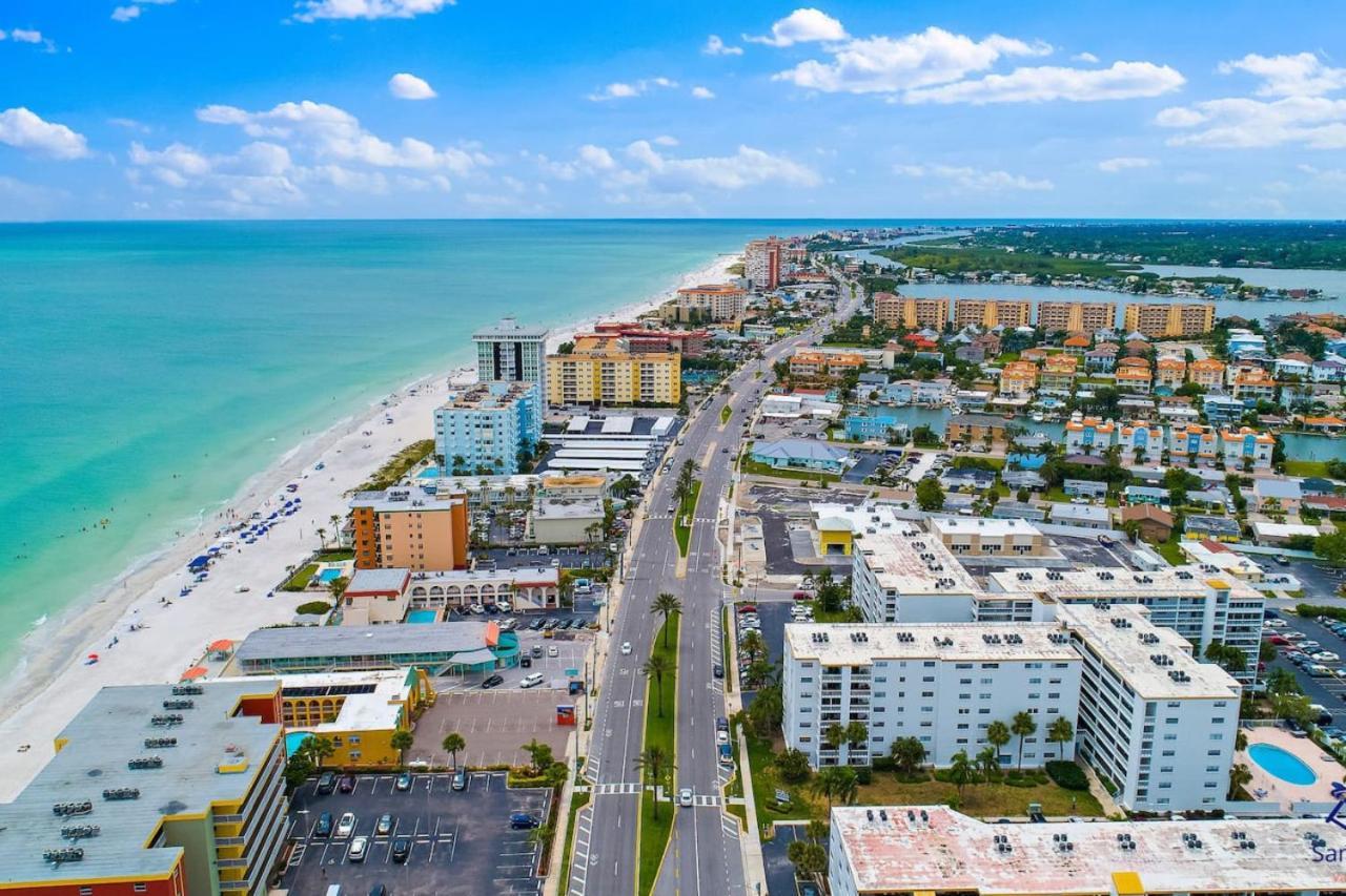 Sea Rocket 6 Beachfront Beauty In North St. Pete Beach
