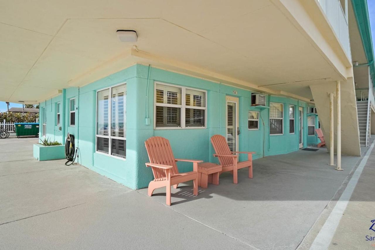 Sea Rocket 6 Beachfront Beauty In North * St. Pete Beach