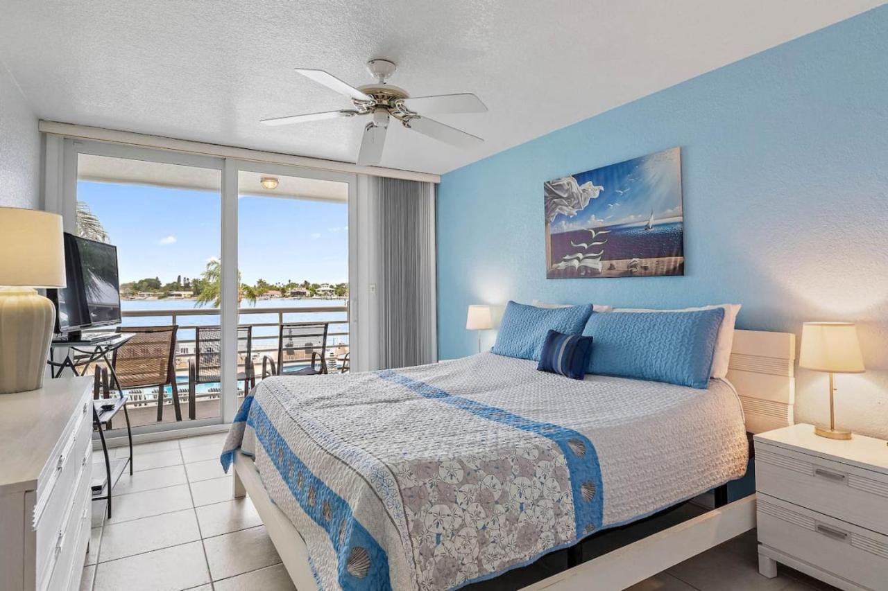 St Pete Isla Bahia Vista 8-210 Bay View Holiday home Tierra Verde
