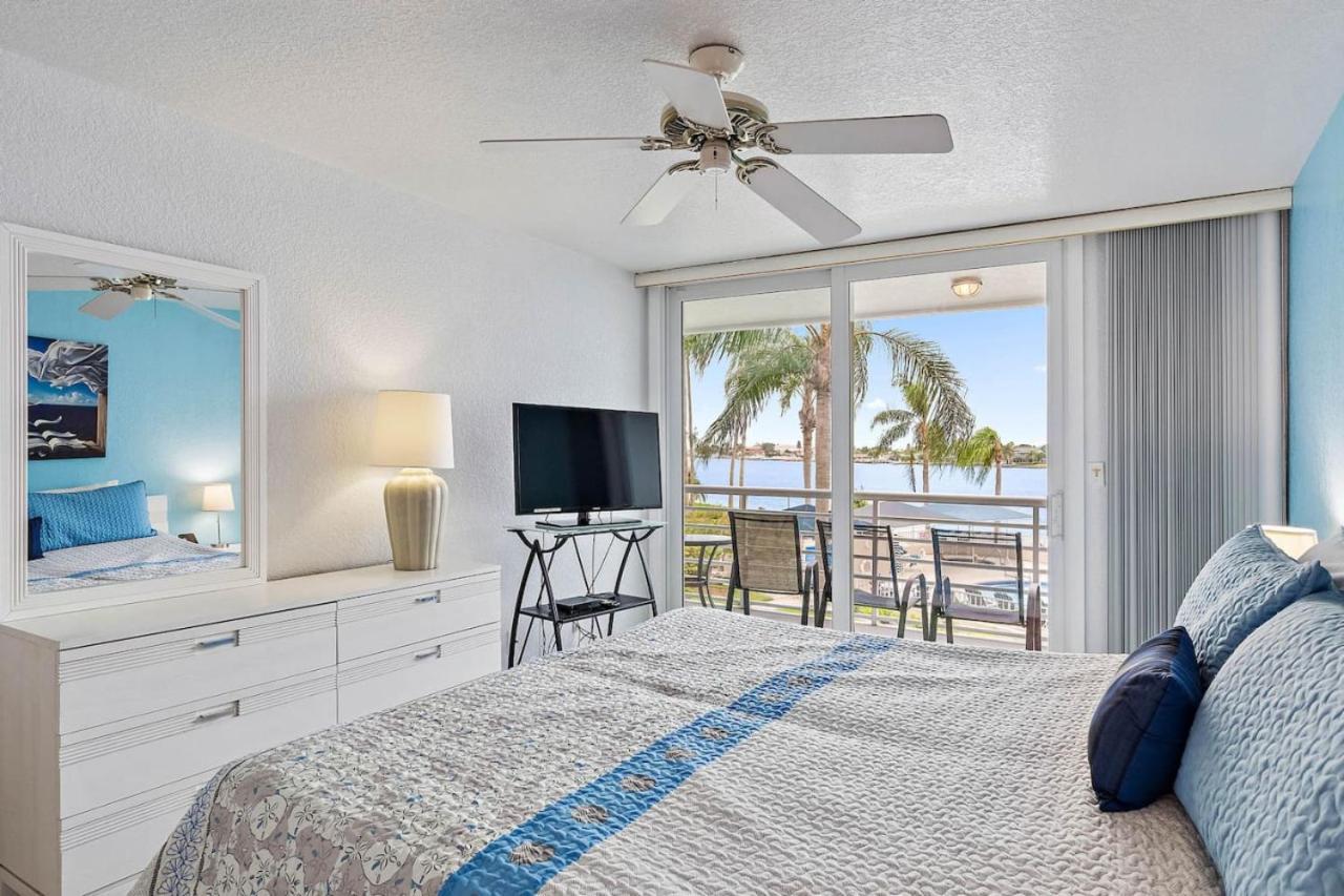 St Pete Isla Bahia Vista 8-210 Bay View Holiday home