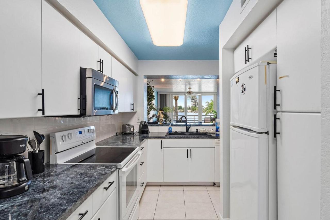 St Pete Isla Bahia Vista 8-210 Bay View Holiday home *