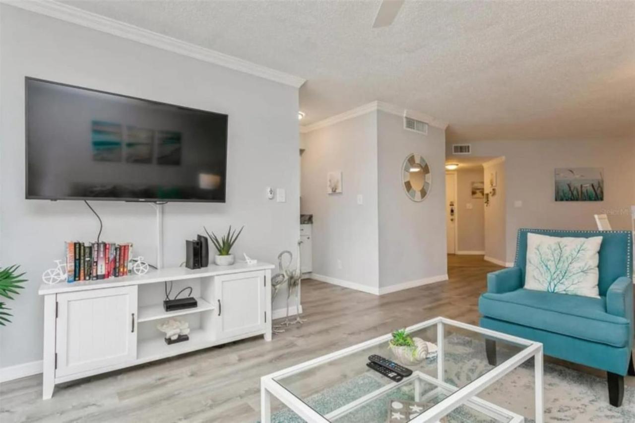 Vista East 8-164
