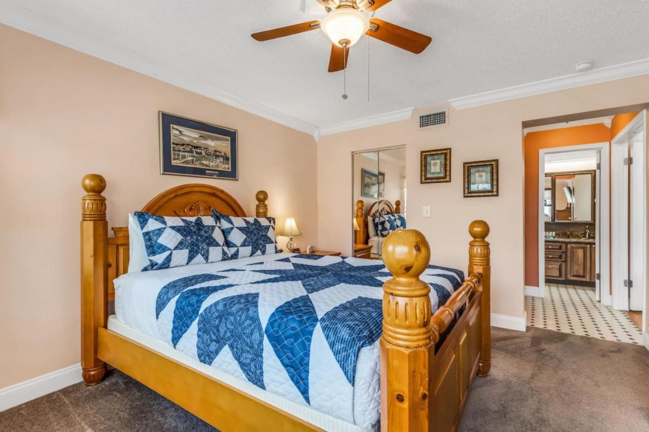 Holiday home New Listing Ground Floor Vista East Pond Point Brittany