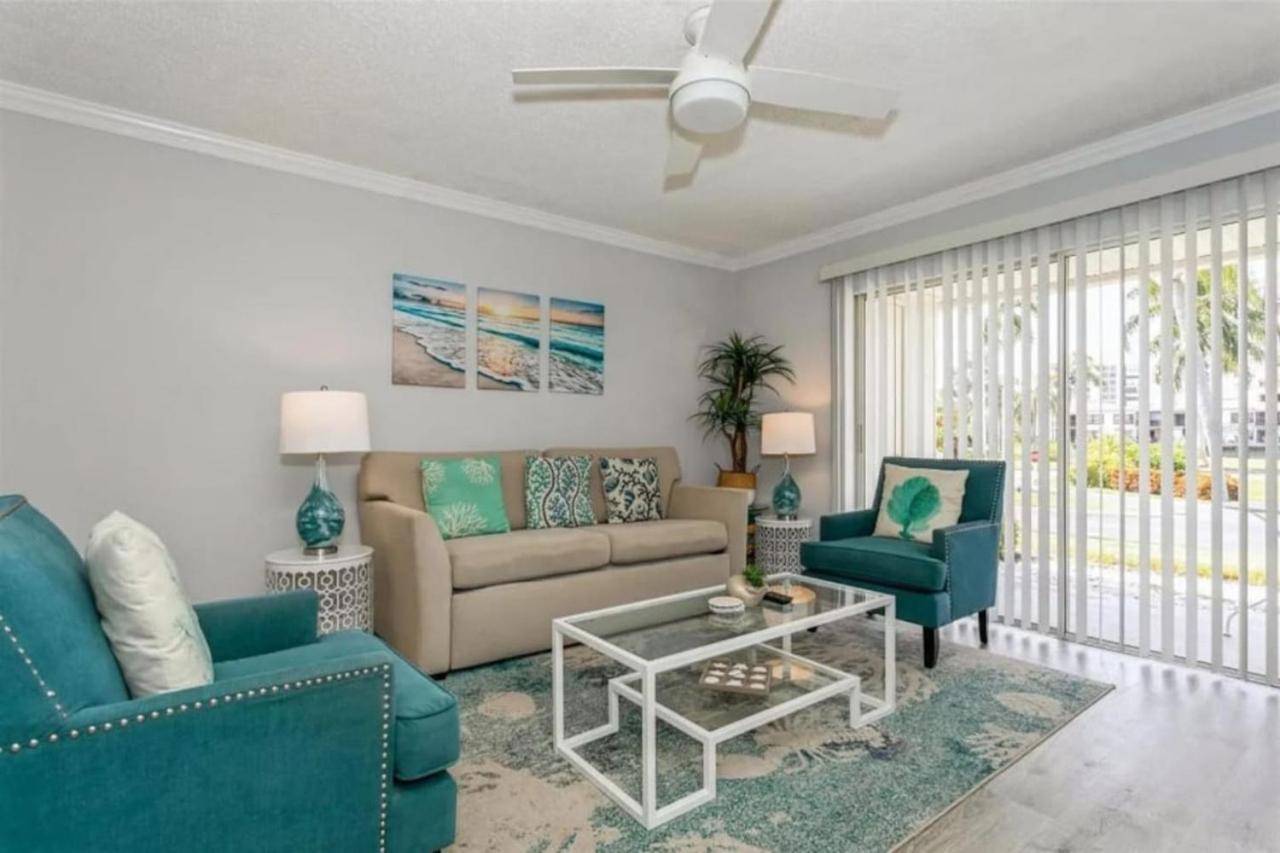Vista East 8-164