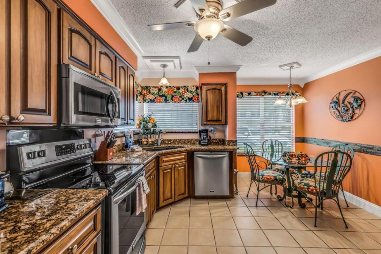 Holiday home New Listing Ground Floor Vista East Pond *