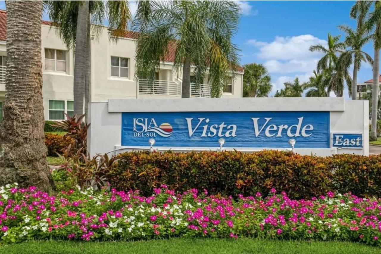 Vista East 8-164 Holiday home Point Brittany