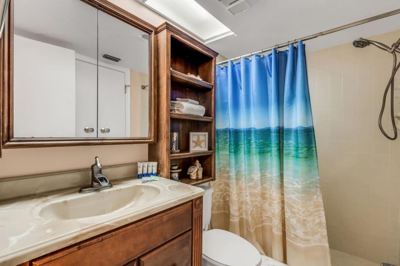 New Listing Ground Floor Vista East Pond