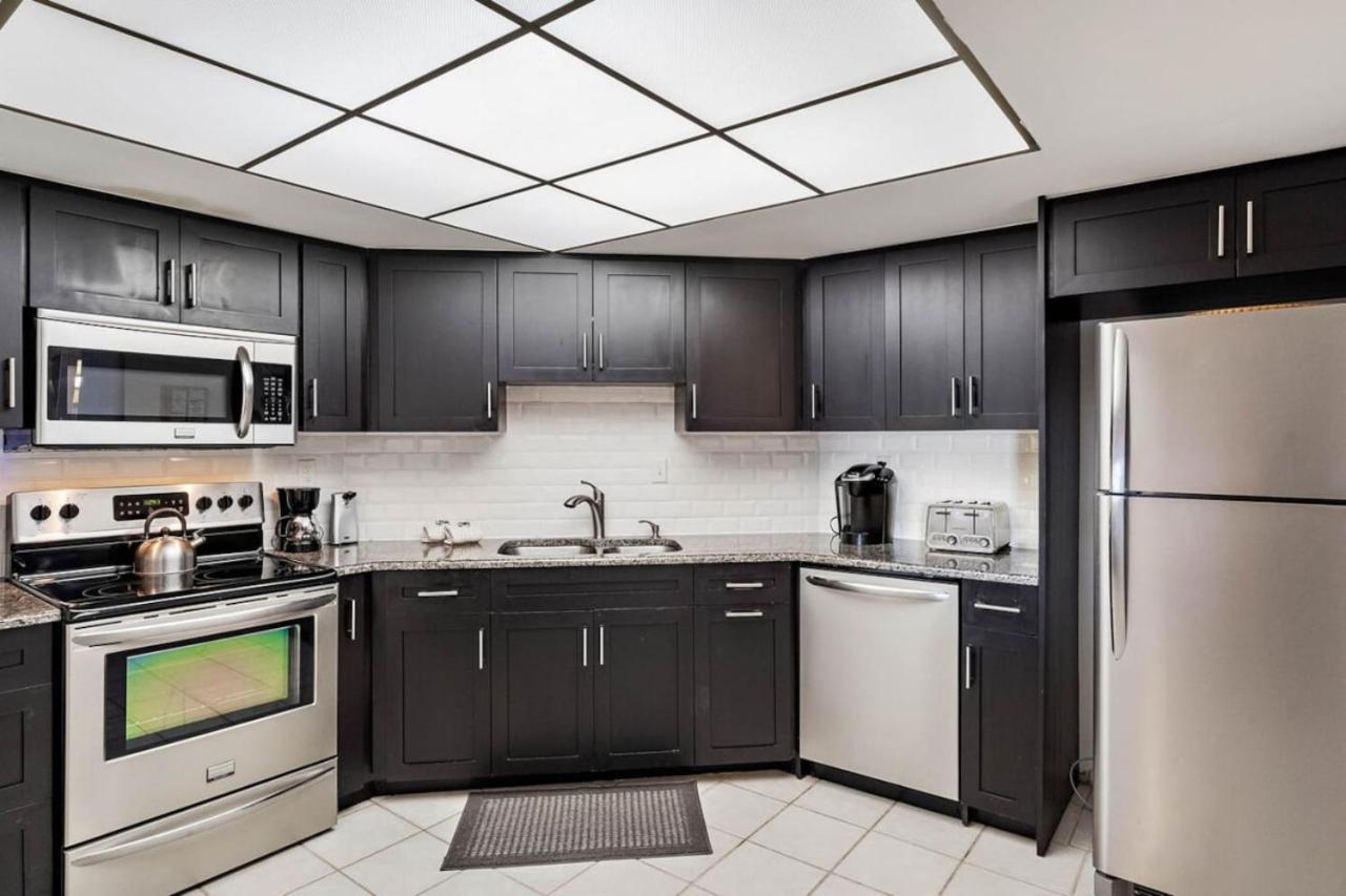 St Pete Isla Casa B-507 Beautiful *
