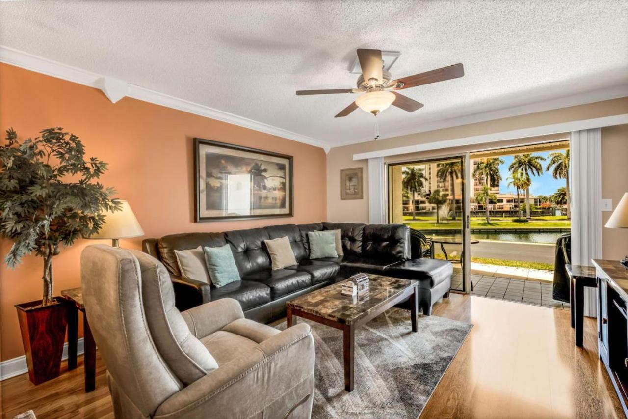 New Listing Ground Floor Vista East Pond *
