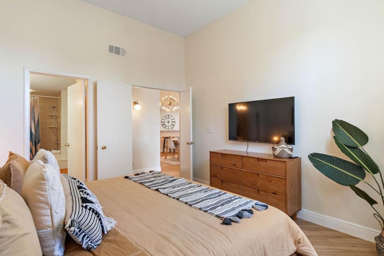 Newly Updated 2 Bedroom Isla Del Sol Vista Holiday home