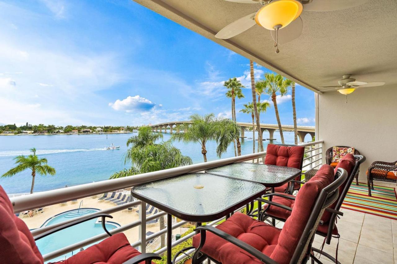 New Listing Bahia Vista 8 411 2bd 2ba *