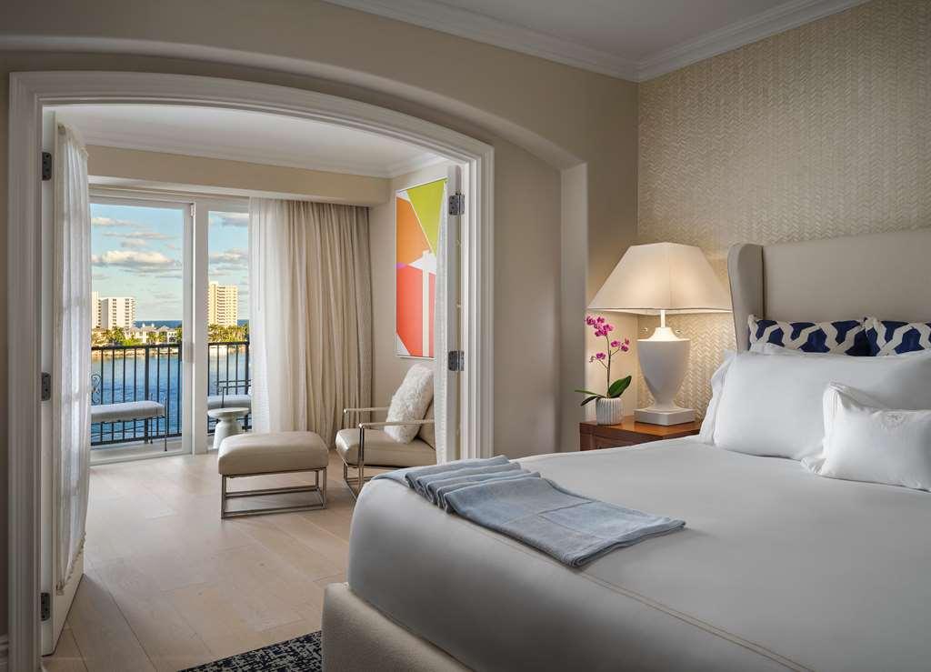 Yacht Club At The Adults-only