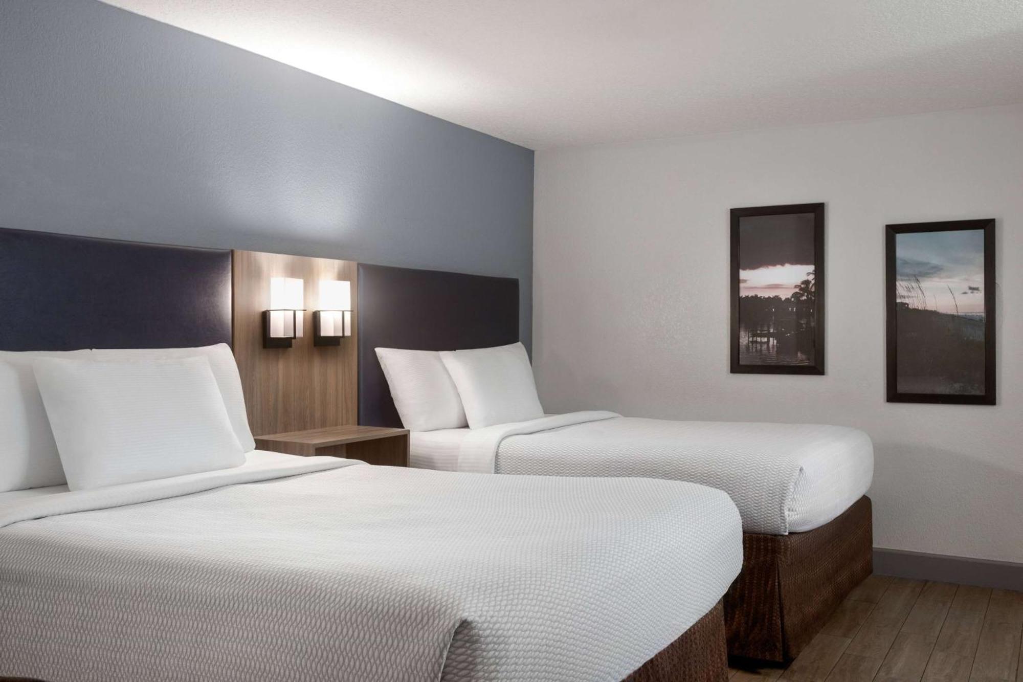 La Quinta By Wyndham Oceanfront Daytona Hotel 3*